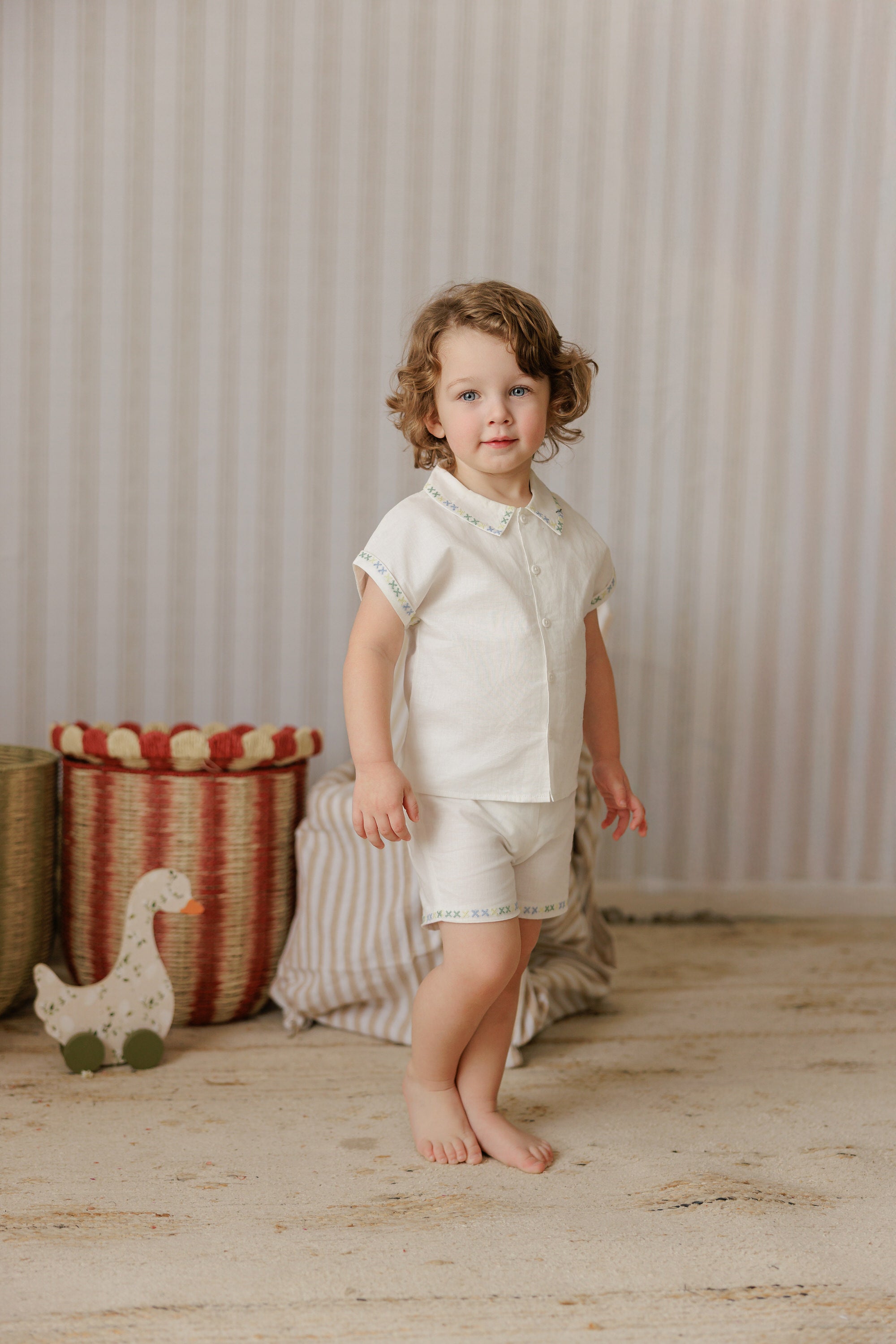 CROSS STITCHED EMBROIDERED LINEN SET