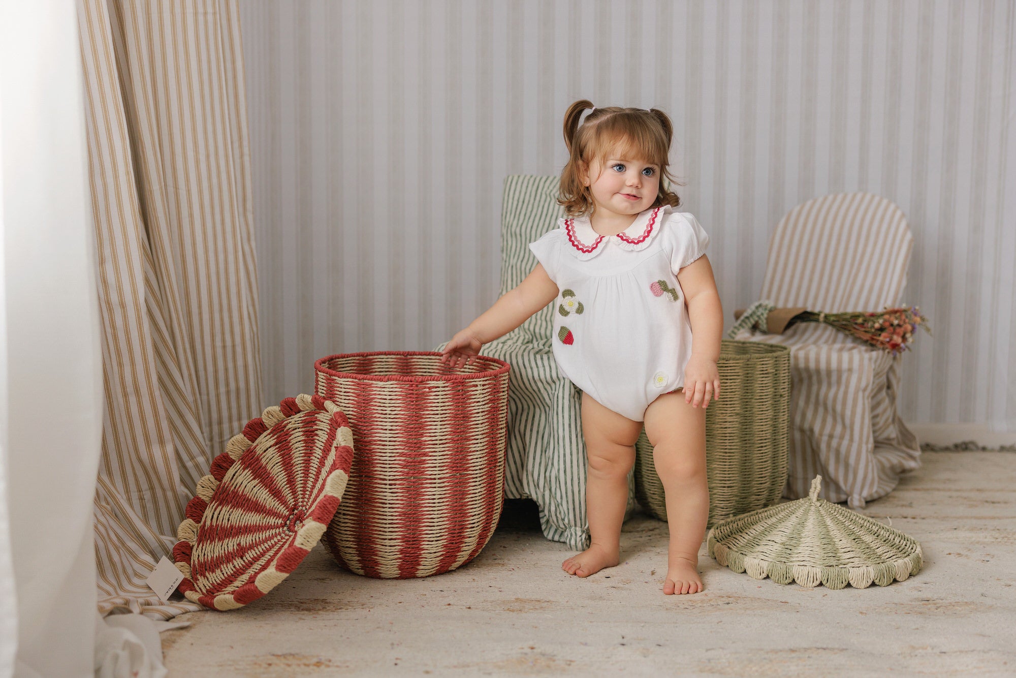 EMBROIDRED APPLIQUES ROMPER