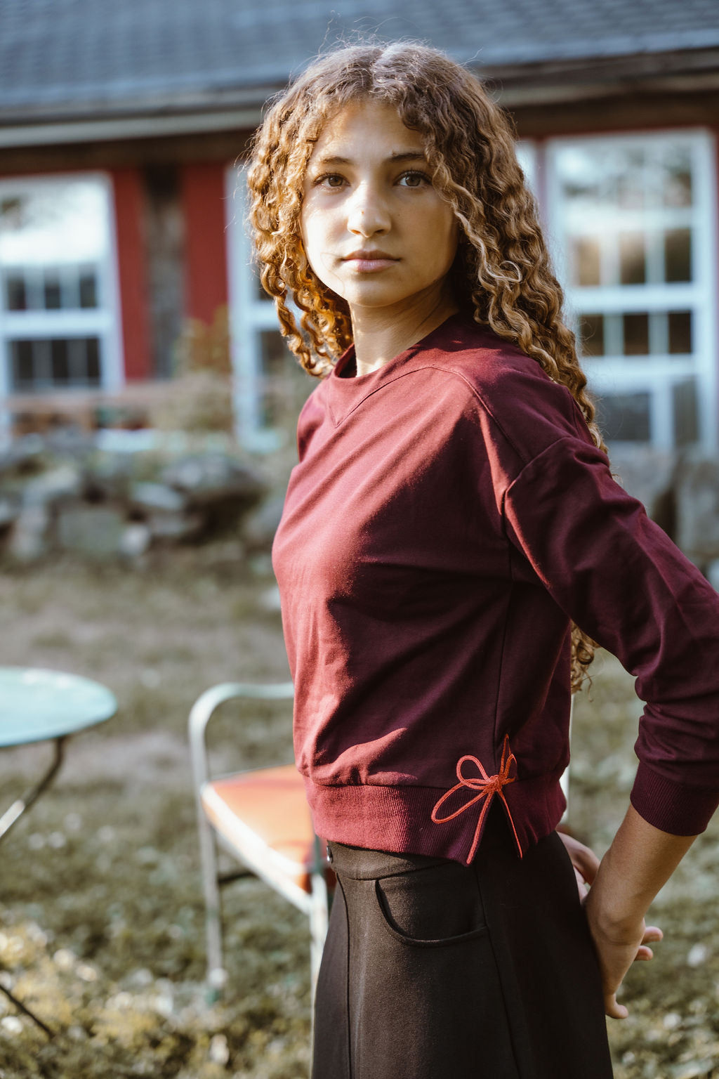 BOW DETAIL SWEATSHIRT