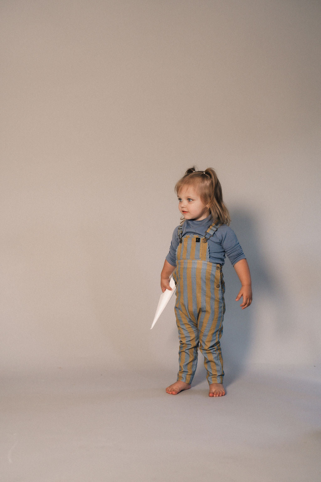 SCALLOP EDGE CORDUROY ROMPER