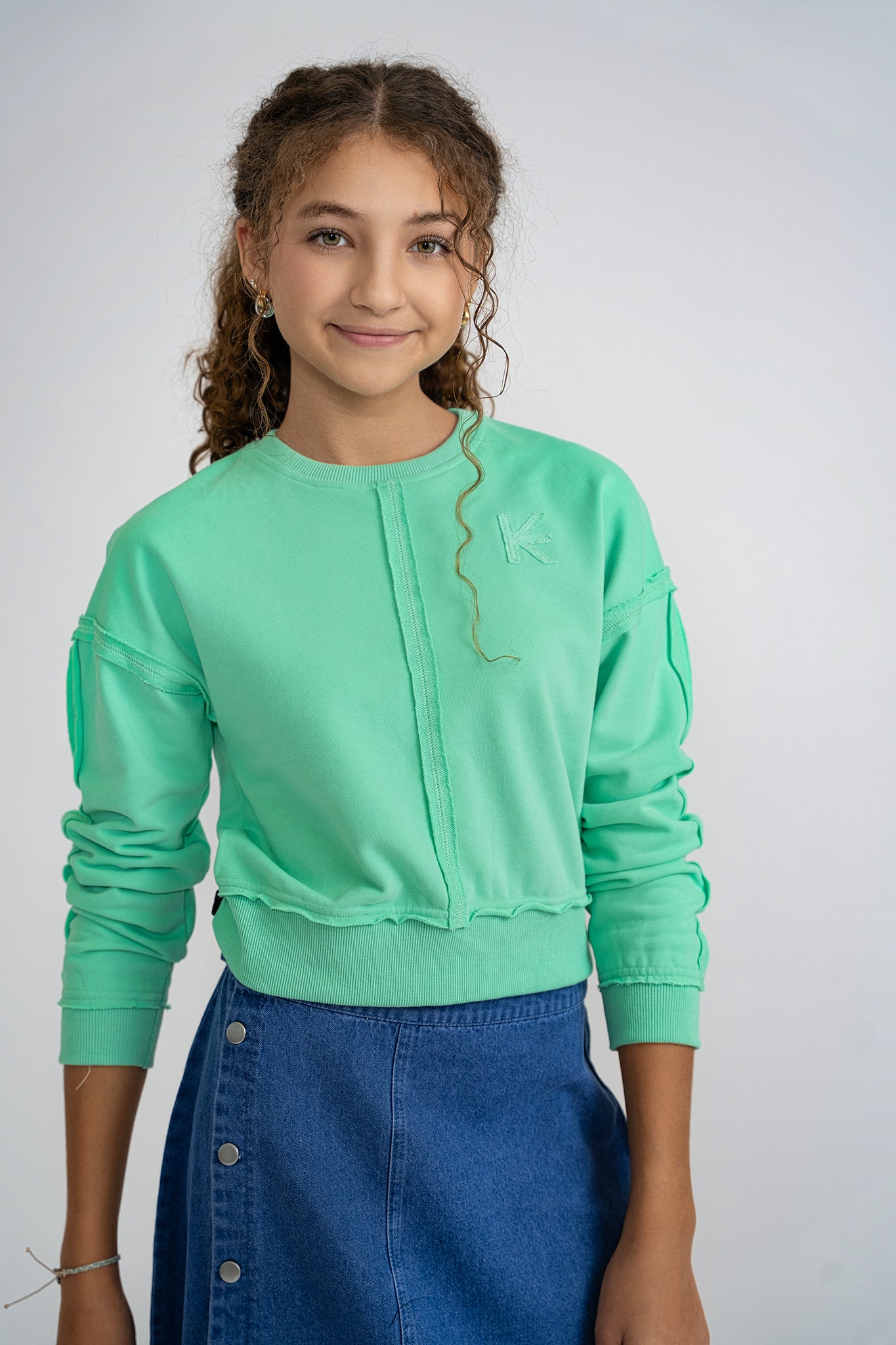 RAW EDGED SWEATSHIRT