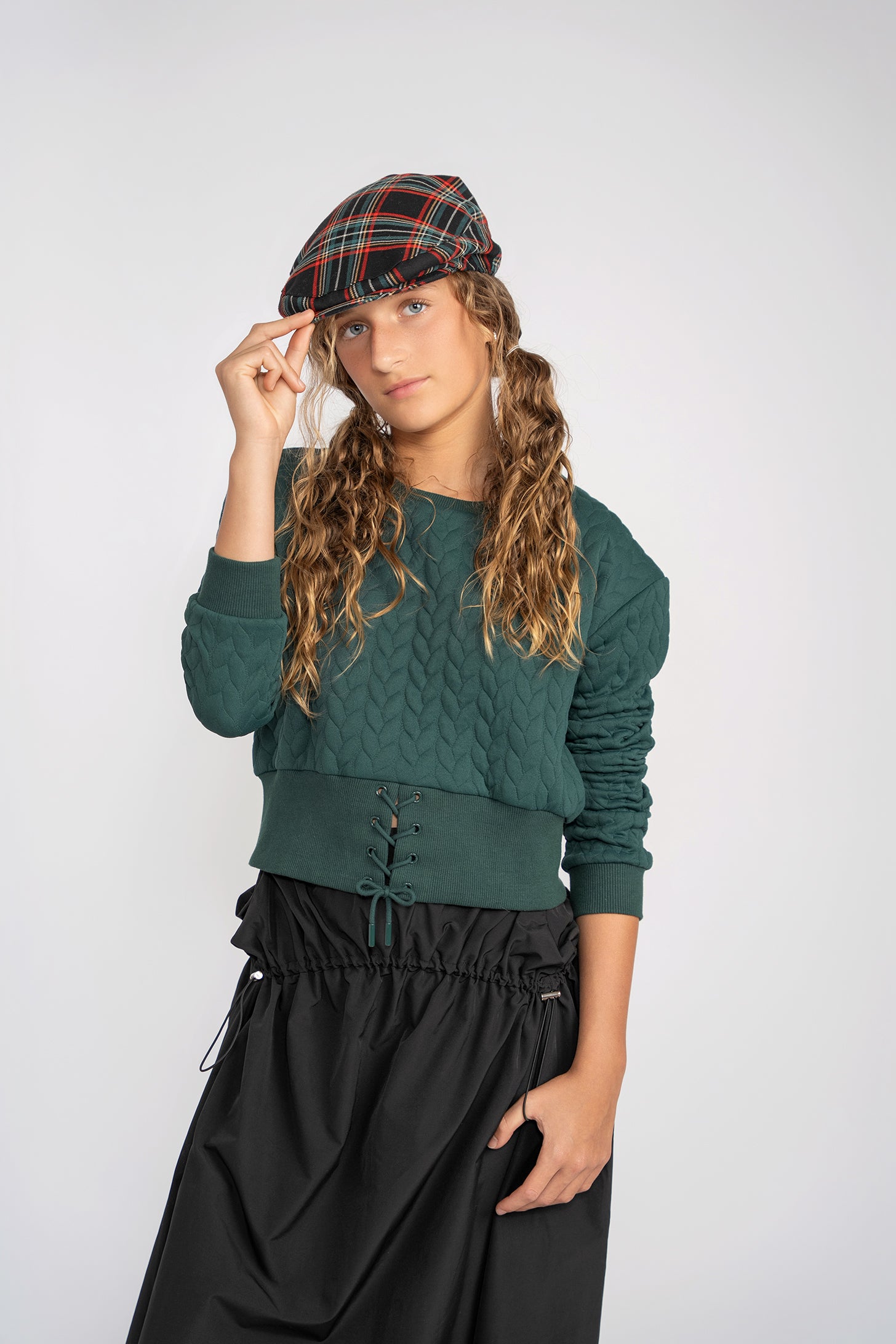 TEXTURED LACE UPDETAIL TOP